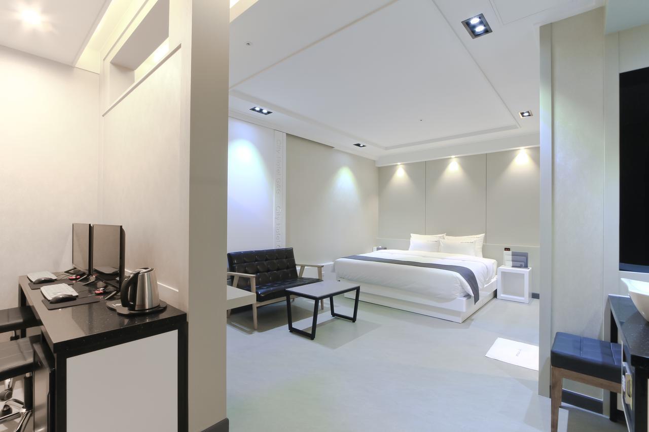 City Hotel G&G Busan Exteriör bild