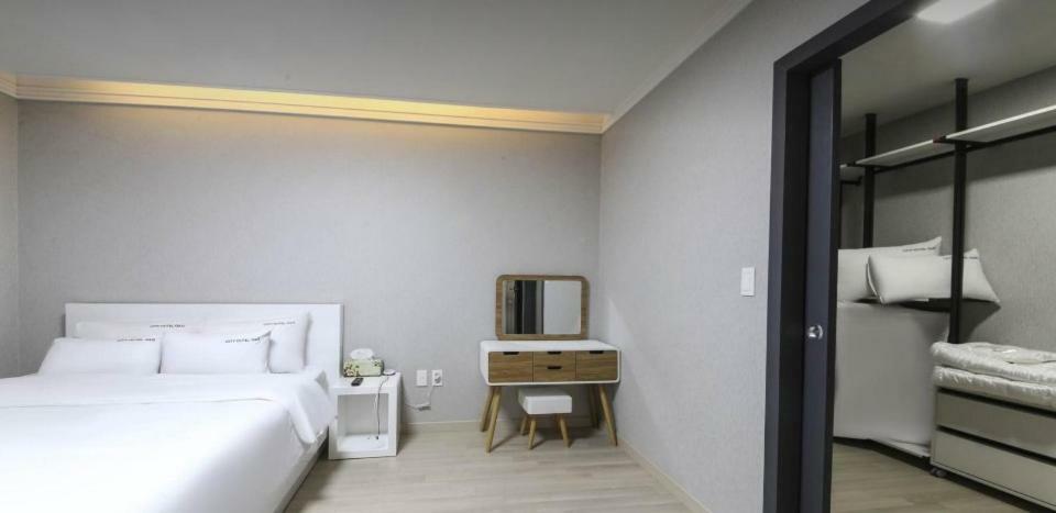 City Hotel G&G Busan Exteriör bild