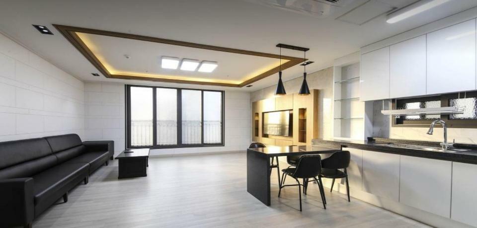 City Hotel G&G Busan Exteriör bild